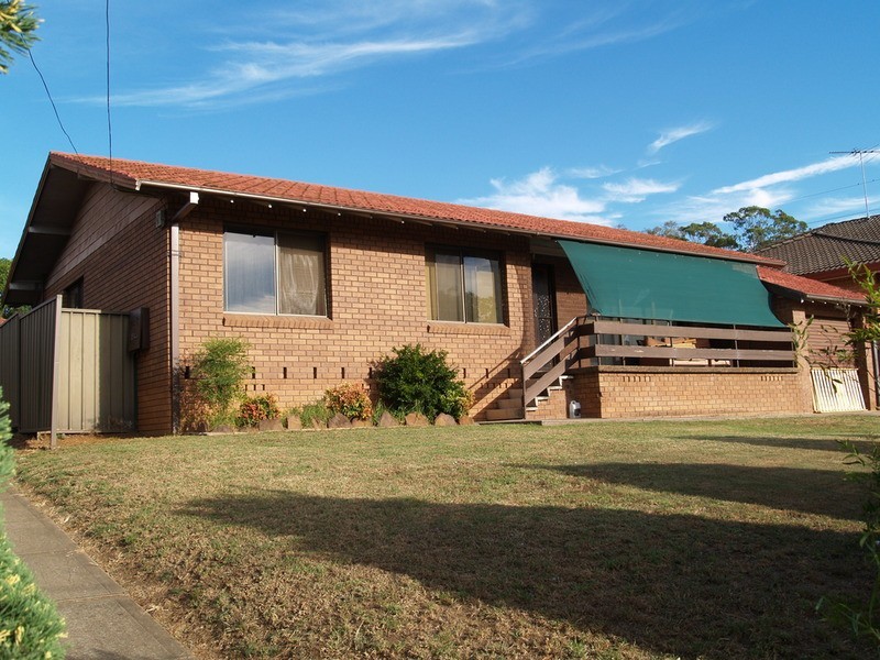 5 Tallowood Avenue, Casula NSW 2170