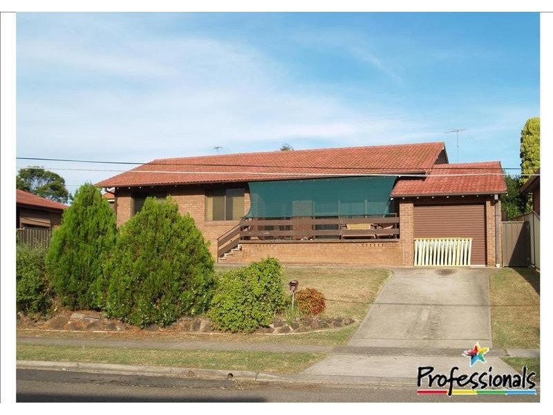 5 Tallowood Avenue, Casula NSW 2170