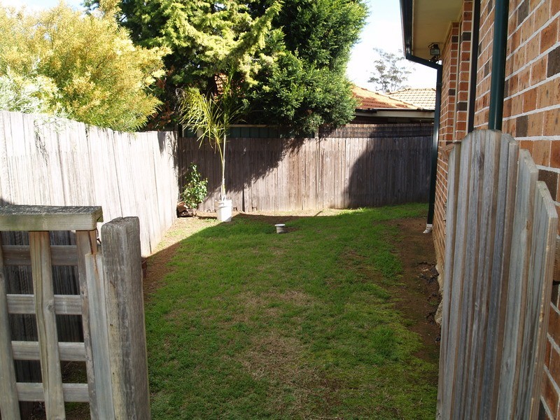 1/10 Durack Place, Casula NSW 2170