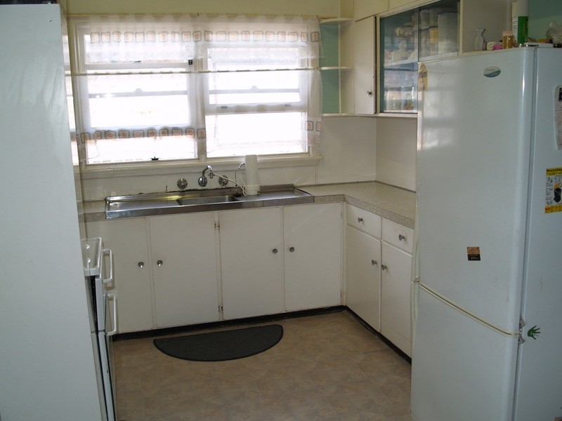 18 Marsh Parade, Casula NSW 2170