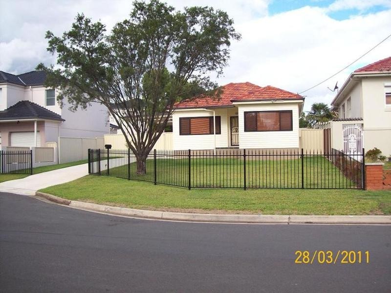 40 Rowe Avenue, Lurnea NSW 2170