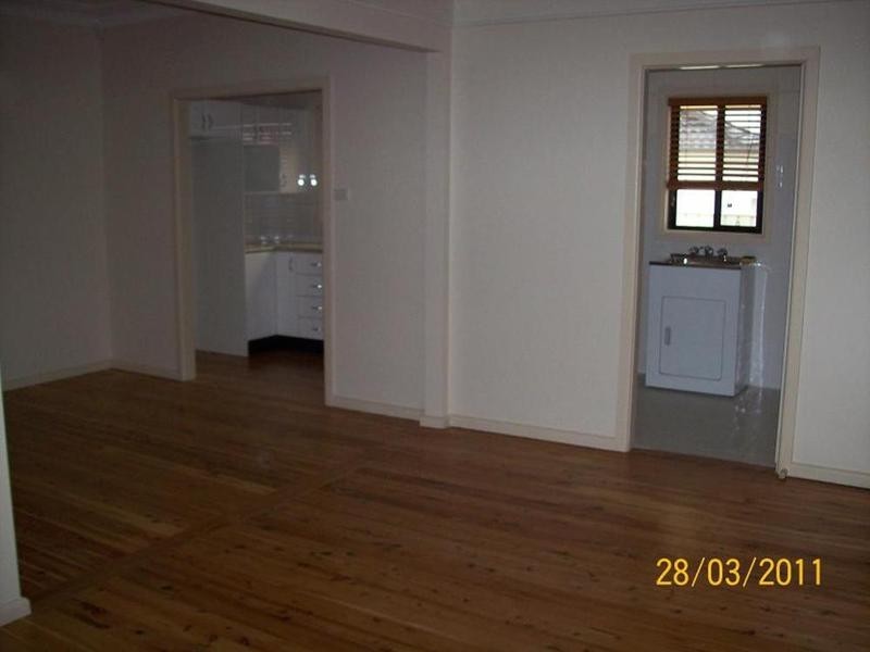 40 Rowe Avenue, Lurnea NSW 2170