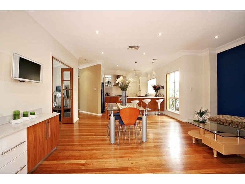 6 Rosewood Avenue, Prestons NSW 2170