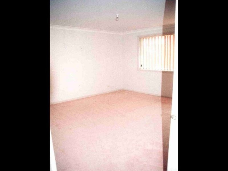 16 Trainer Avenue, Casula NSW 2170