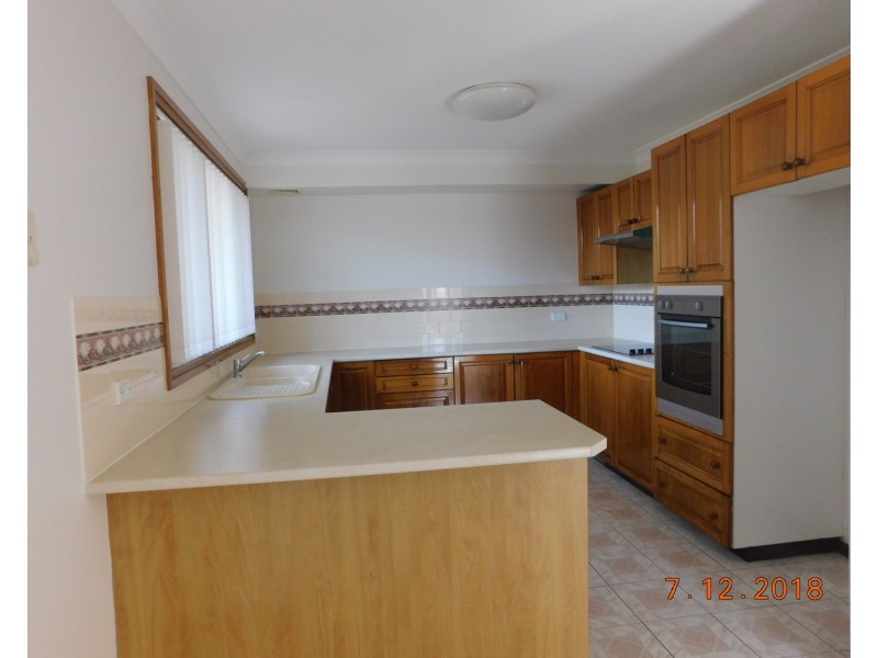 1/7 Nevil Way, Casula NSW 2170