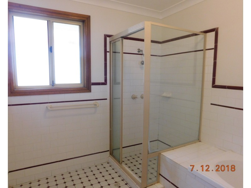 1/7 Nevil Way, Casula NSW 2170