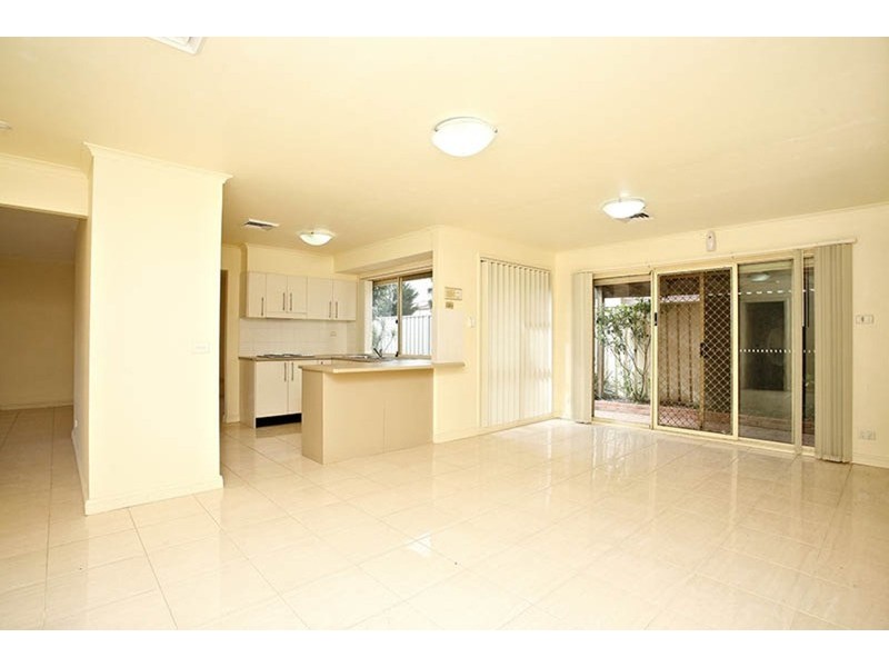 216 Leacocks Lane, Casula NSW 2170