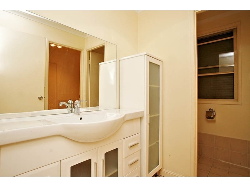 216 Leacocks Lane, Casula NSW 2170