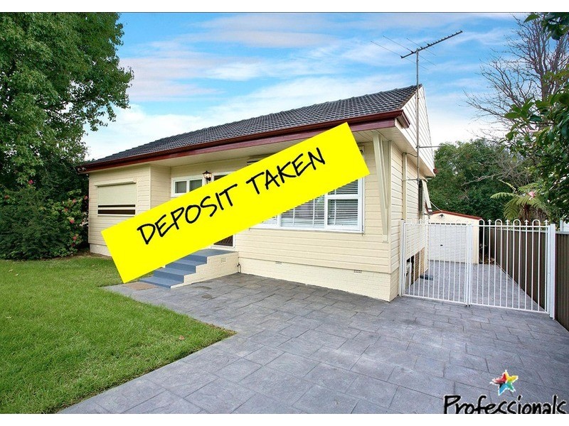 21 Amalfi Street, Lurnea NSW 2170