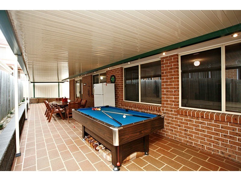 7 Harpur Place, Casula NSW 2170