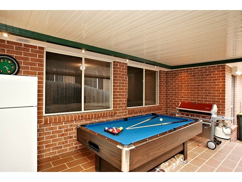 7 Harpur Place, Casula NSW 2170
