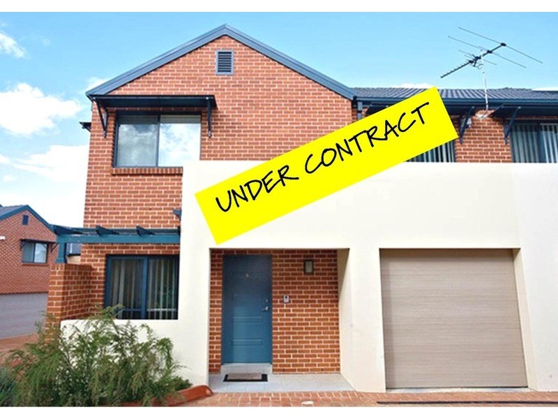 6/18 Holland Crescent, Casula NSW 2170