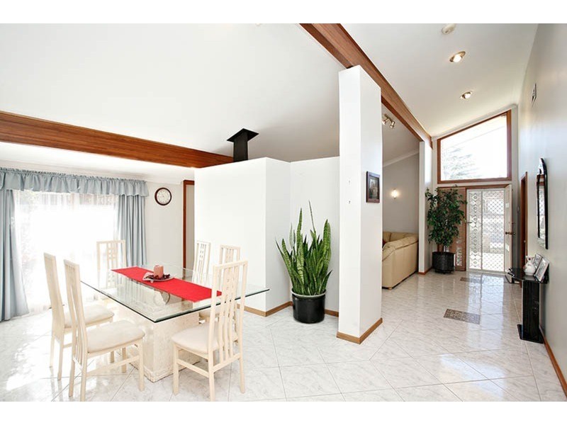 3 Arwon Avenue, Casula NSW 2170