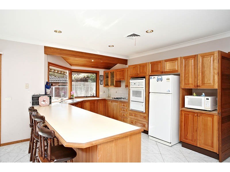 3 Arwon Avenue, Casula NSW 2170