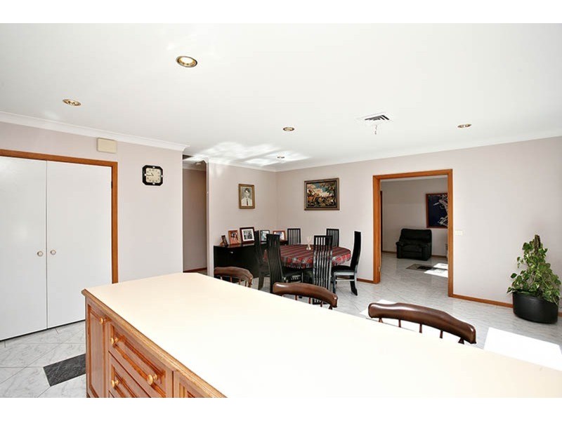 3 Arwon Avenue, Casula NSW 2170