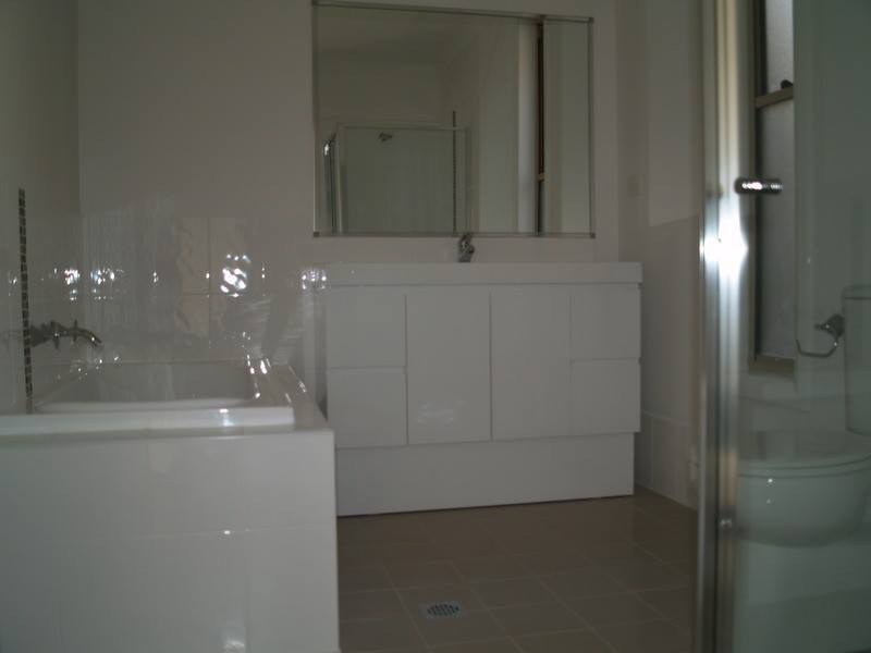 42b Reserve Road, Casula NSW 2170