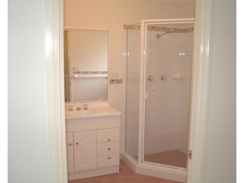 1/12 Pine Road, Casula NSW 2170