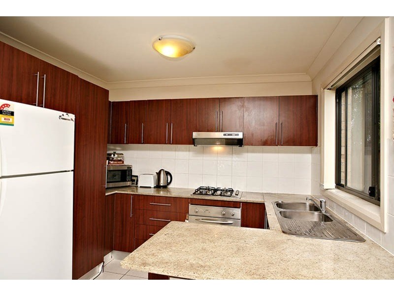 10/10 Yerona Street, Prestons NSW 2170