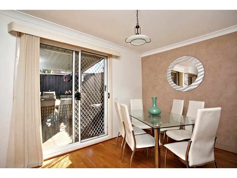 1/31 Holland Crescent, Casula NSW 2170