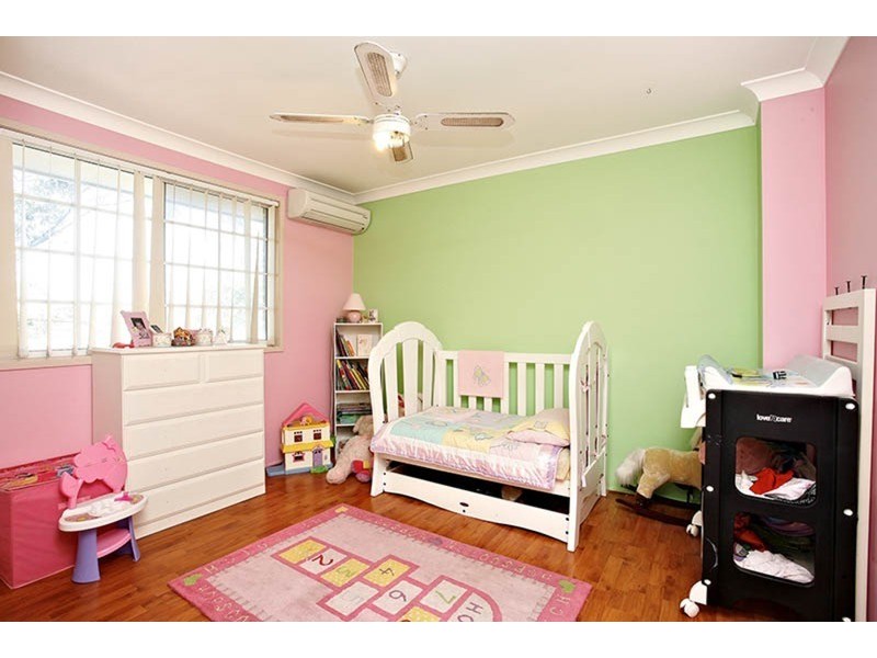 1/31 Holland Crescent, Casula NSW 2170