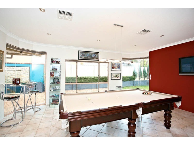 195 Leacocks Lane, Casula NSW 2170