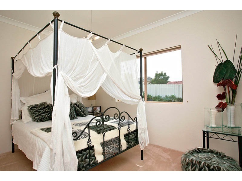 195 Leacocks Lane, Casula NSW 2170