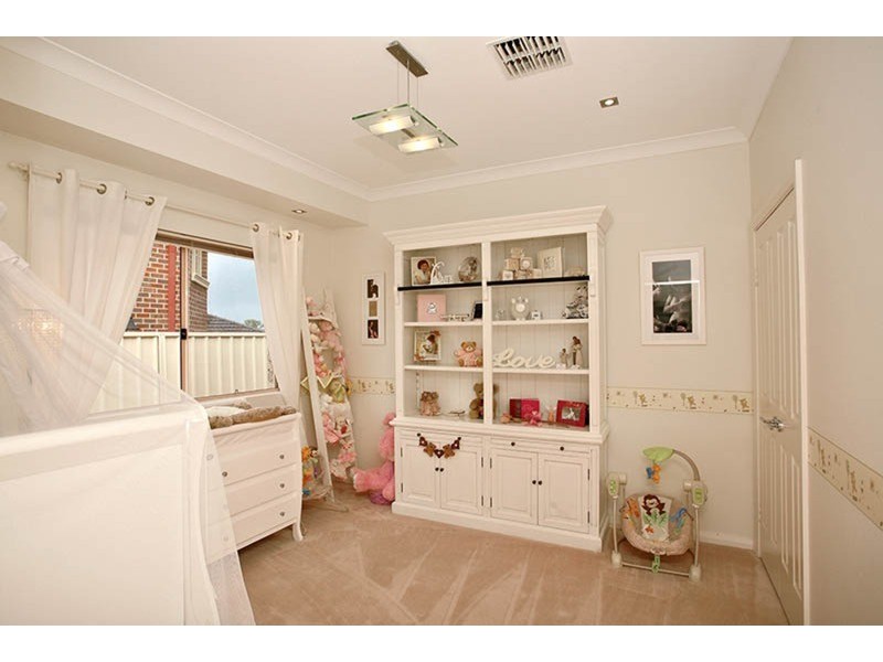 195 Leacocks Lane, Casula NSW 2170