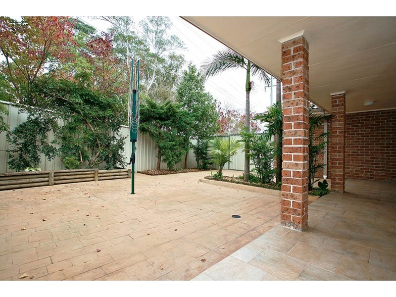 3 Ebony Close, Casula NSW 2170