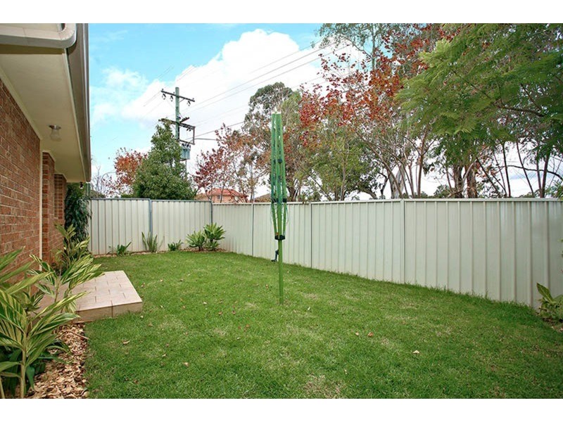 3 Ebony Close, Casula NSW 2170