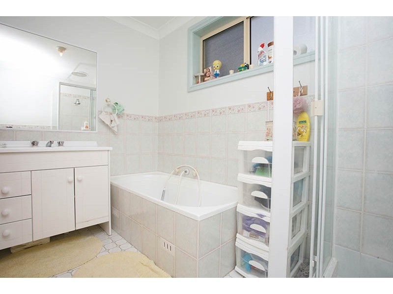 14b Luongo Place, Prestons NSW 2170