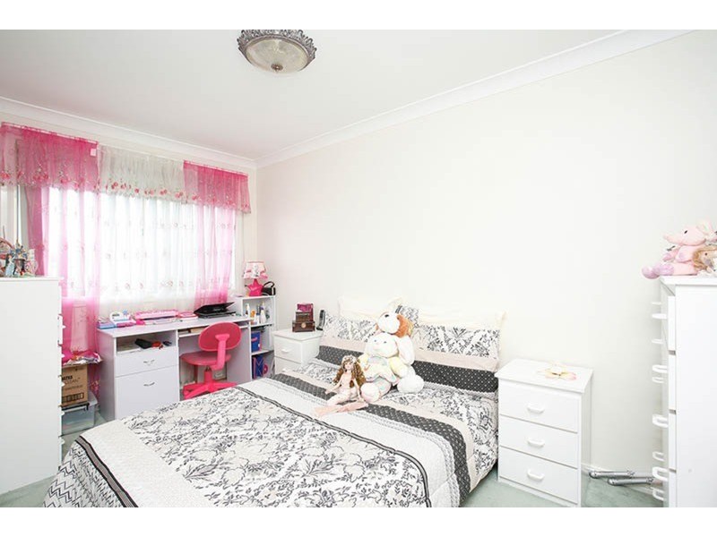 14b Luongo Place, Prestons NSW 2170