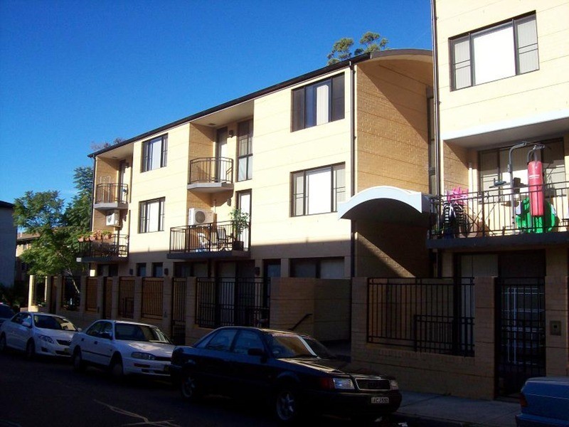 16/11-13 Charles Street, Liverpool NSW 2170