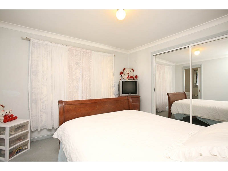 9b Swain Street, Moorebank NSW 2170