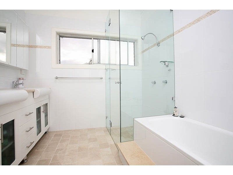 19 Calabro Avenue, Lurnea NSW 2170