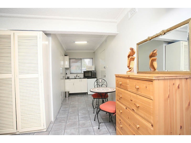 19 Calabro Avenue, Lurnea NSW 2170