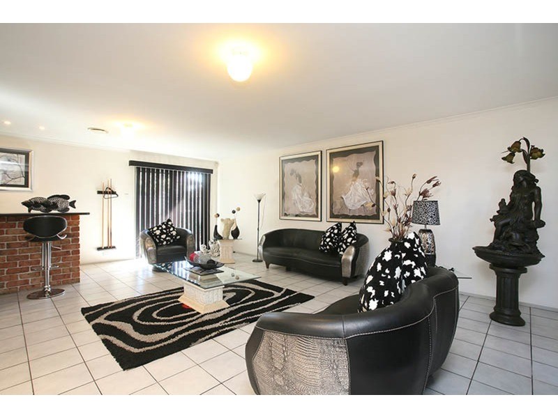 7 Tyringham Close, Hoxton Park NSW 2171