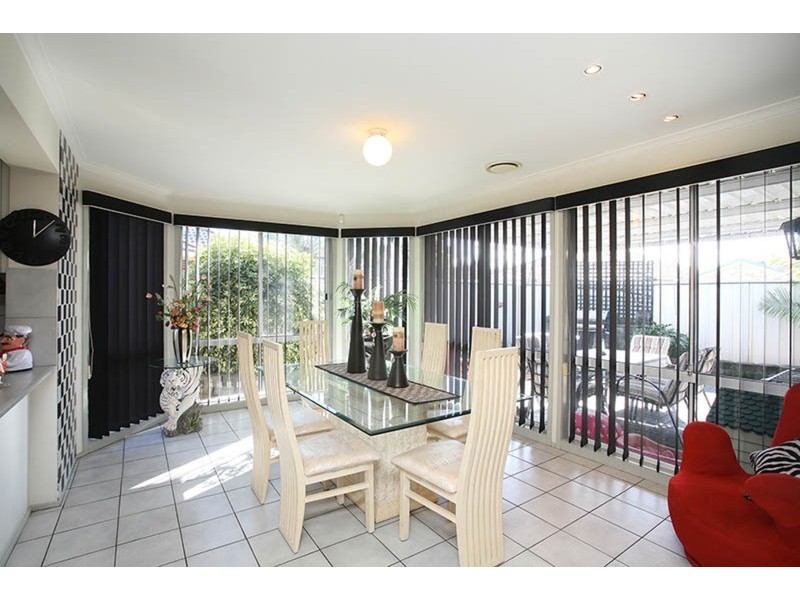 7 Tyringham Close, Hoxton Park NSW 2171