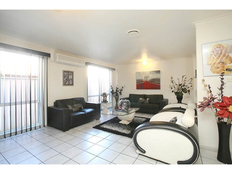 7 Tyringham Close, Hoxton Park NSW 2171