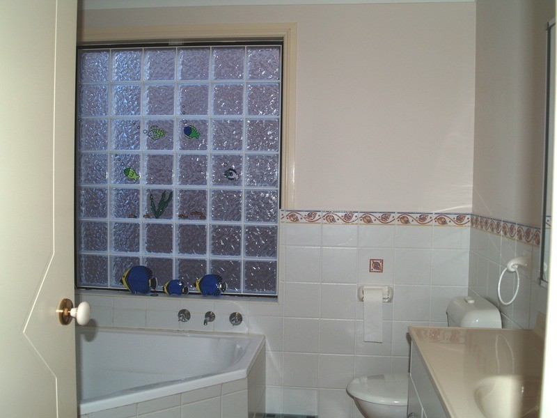 29b Ferraro Crescent, West Hoxton NSW 2171