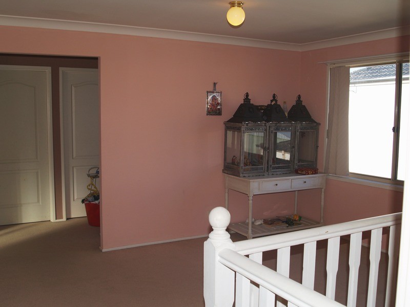 18 Chestnut Crescent, Prestons NSW 2170