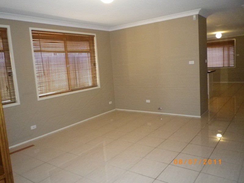 7 Harpur Place, Casula NSW 2170