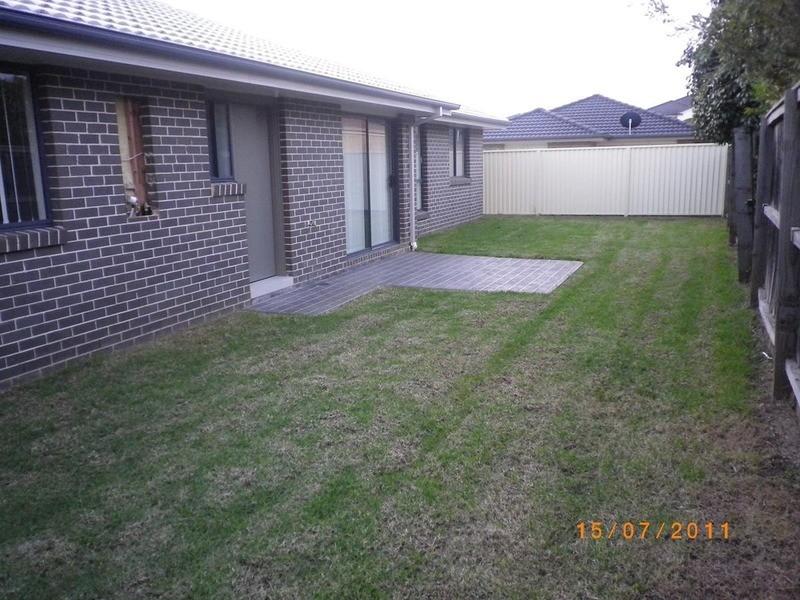 110 Pine Road, Casula NSW 2170