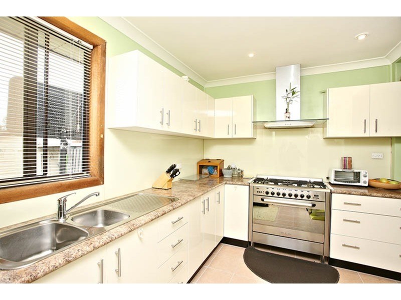 19 Eureka Crescent, Sadleir NSW 2168