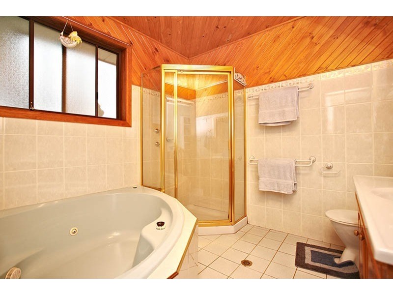 19 Eureka Crescent, Sadleir NSW 2168