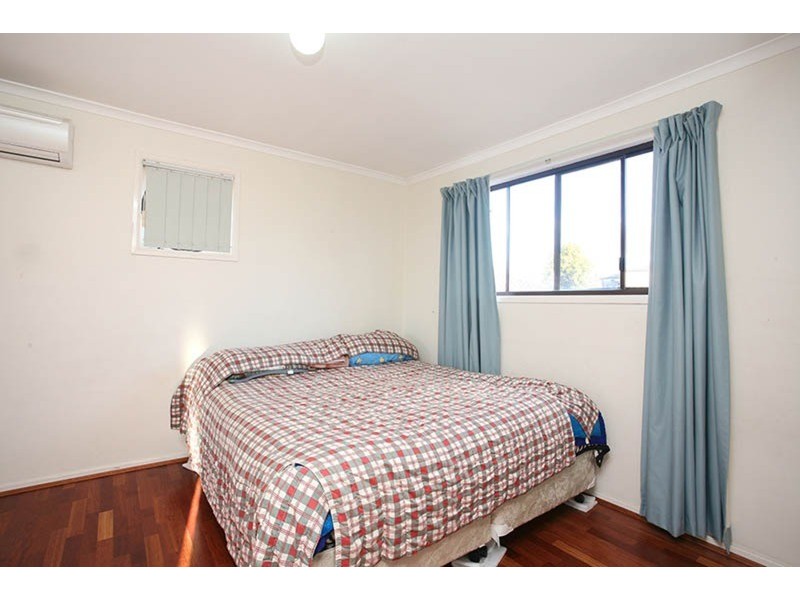 11 Whiteley Close, Casula NSW 2170