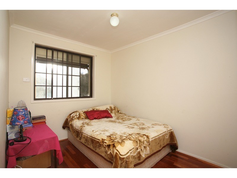11 Whiteley Close, Casula NSW 2170