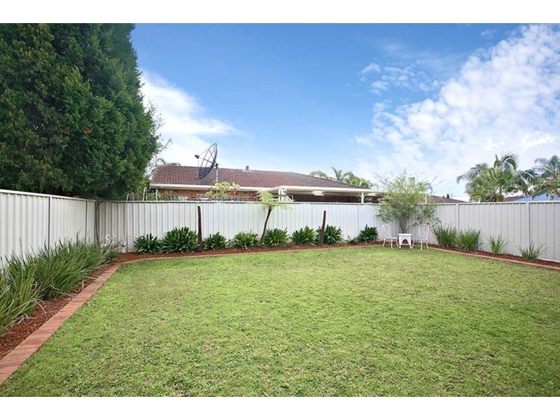 19 Albatross Avenue, Hinchinbrook NSW 2168