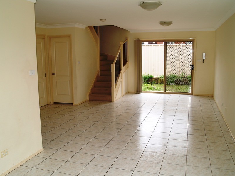 7/16-18 Carnation Avenue, Casula NSW 2170