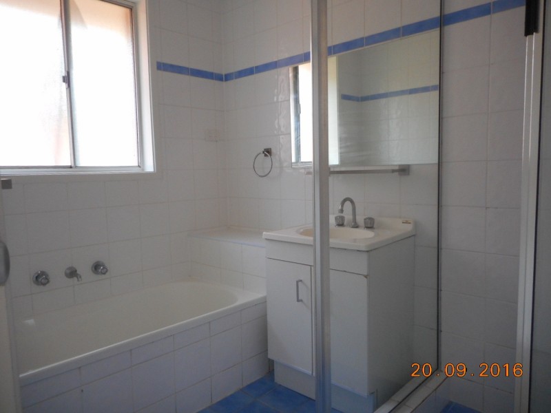 25 Buckland Road, Casula NSW 2170