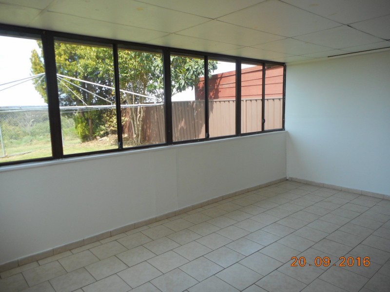 25 Buckland Road, Casula NSW 2170